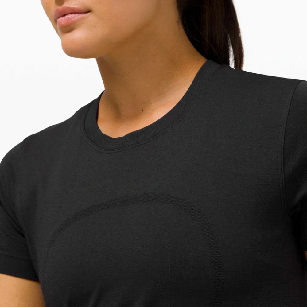 Lululemon Swiftly Breathe Relaxed Fit Short Sleeve Shirt - Picture 3 of 6